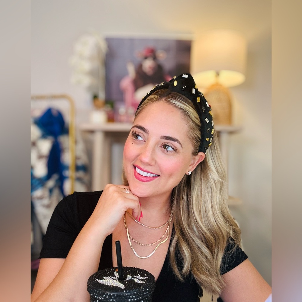 ⭐️NIA IS LIVE⭐️ - Picture 3 of 16
